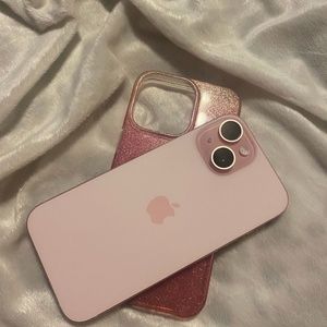 iPhone 15 unlocked pink
